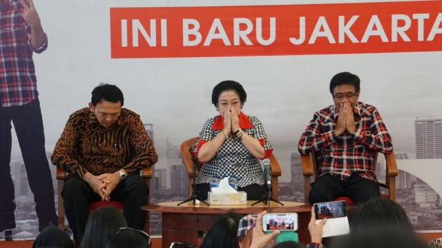 Ahok, Megawati, dan Djarot di Rumah Lemabang. (Foto: Aditia Noviansyah/kumparan)