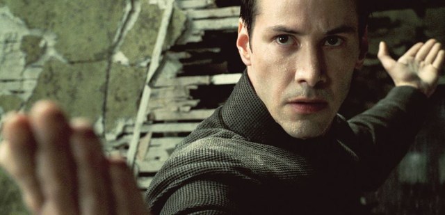 Keanu Reeves dalam film 'The Matrix' (Foto: Facebook @TheMatrixMovie)