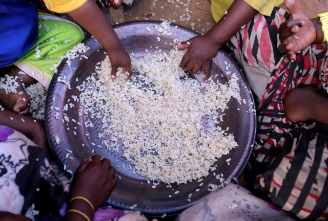 363 ribu anak-anak Somalia kekurangan gizi (Foto: Reuters)