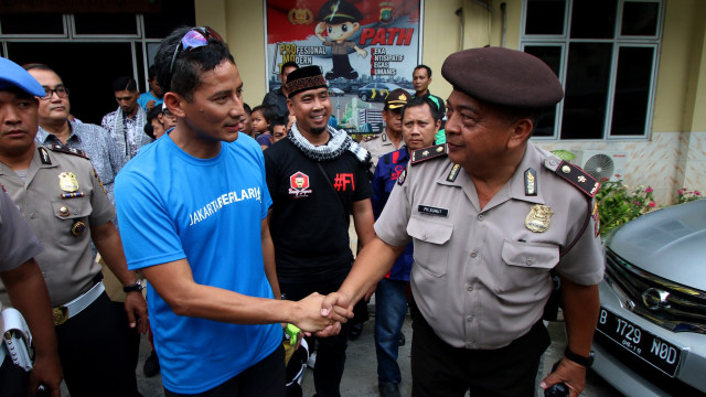 Sandiaga Uno di Polsek Tanah Abang (Foto: Rivan Awal Lingga/ANTARA)