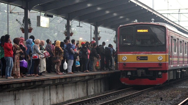 Commuter Line (KRL). (Foto: Antara/Risky Andrianto)