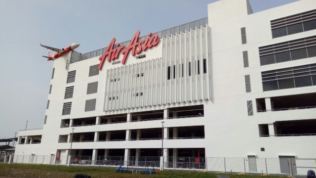 Markas AirAsia di Kuala Lumpur, Malaysia. (Foto: Muhammad Fikrie/kumparan)