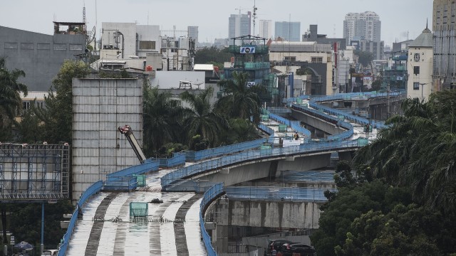 Pembangunan jalur layang MRT. (Foto: Antara/M. Agung Rajasa)