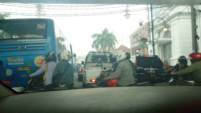 Kemacetan akibat deklarasi Ridwan Kamil. (Foto: Ainul Qalbi/kumparan)