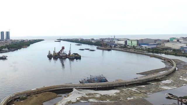 Pembangunan tanggul Jakarta di Muara Baru (Foto: Dok. Kementerian PUPR)