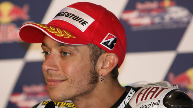 Sesi konferensi pers bersama Rossi di Laguna Seca. (Foto: Wikimedia Commons)