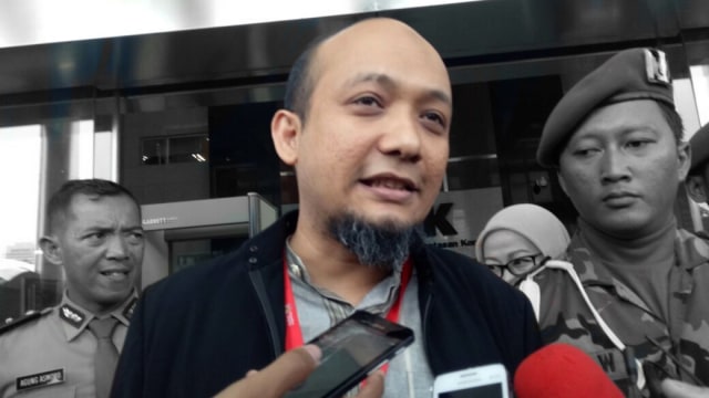 Novel Baswedan: Emangnya KPK Toko Buah (278530)