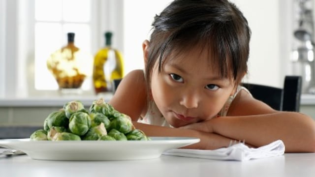 Ilustrasi anak makan sayur. Foto: thinkstockphotos