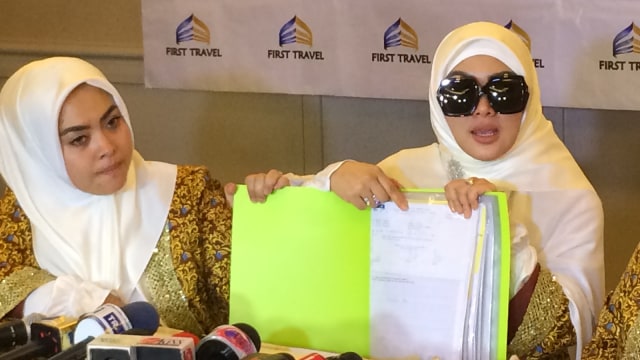 Konpers Syahrini  sebelum berangkat umroh. (Foto: Iqra Ardini/kumparan)