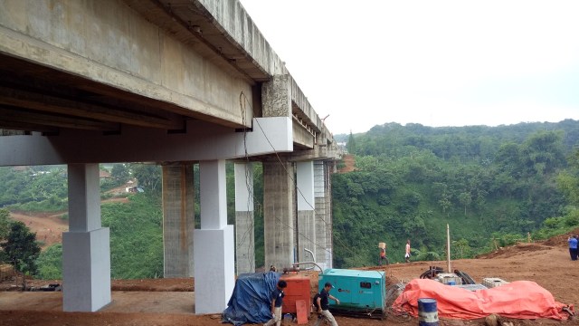 Proyek Jembatan Cisomang (Foto: David Pratama/kumparan)