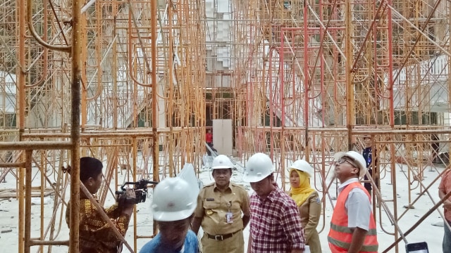 Masjid Raya Daan Mogot masih dalam pembangunan (Foto: Aria Pradana/kumparan)