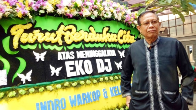 Tarzan ditemui di rumah duka Eko DJ. (Foto: D. N. Mustika Sari/kumparan)