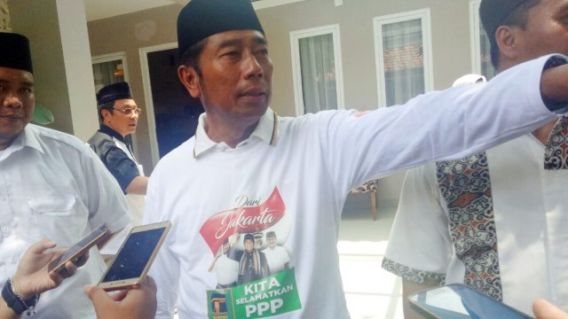 Haji Lulung saat mendampingi Anies kampanye. (Foto: Akbar Ramadhan/kumparan)