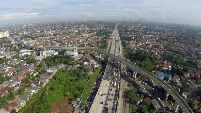 Suasana Jalan Layang Transjakarta Ciledug-Tendean. (Foto: Aditia Noviansyah/kumparan)