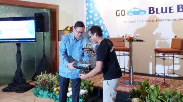 Kolaborasi Gojek dan Blue Bird