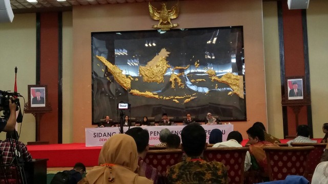 Sidang DKPP dengan teradu komisioner KPU DKI (Foto: Amanaturrosyidah/kumparan)