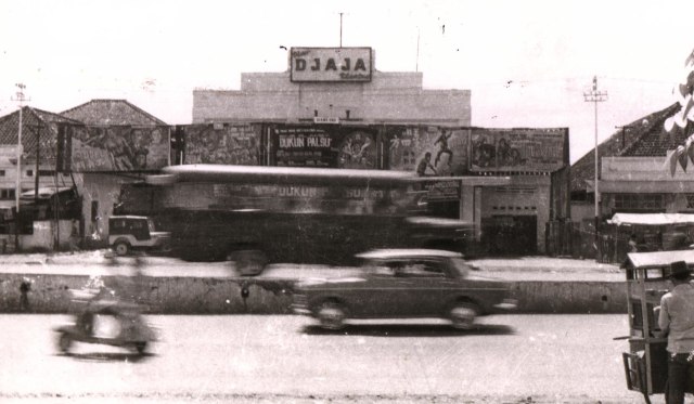 Bioskop di tahun 1900-an. (Foto: Sinematek Indonesia.)