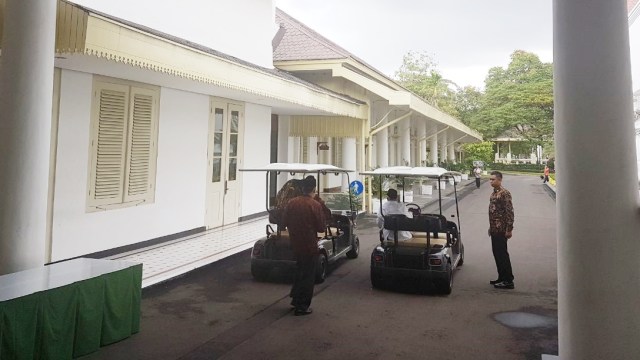 Ma'ruf Amin sambangi Istana Presiden. (Foto: Yudhistira Amran Saleh/kumparan)