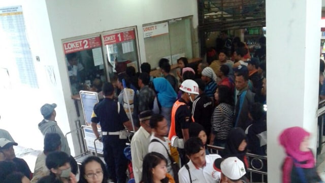 Suasana di Stasiun Rangkasbitung. (Foto: Istimewa)