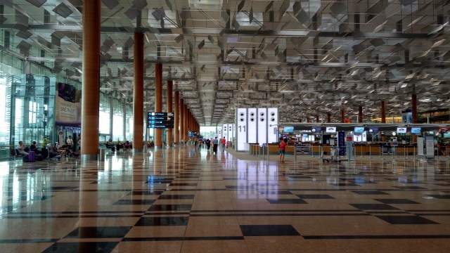 Suasana Bandara Changi  (Foto: Anissa Maulida/kumparan)