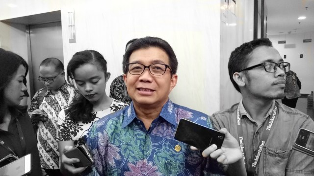 Muliaman D Hadad, Ketua Dewan Komisaris OJK. (Foto: Ela Nurlaela/kumparan)