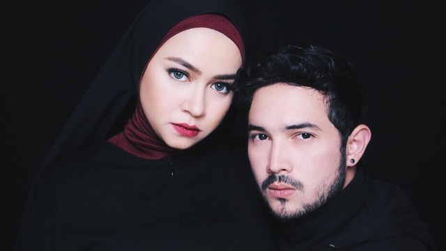 Pesinetron Aryani dan Donny Michael. (Foto: Instagram @aryanifitriana24)