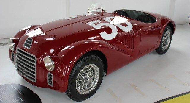 Ferrari dan Fakta Menarik di Sekitarnya (178430)