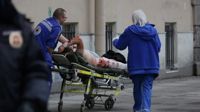 Ledakan di St. Petersburg, Russia (Foto: Anton Vaganov/Reuters)