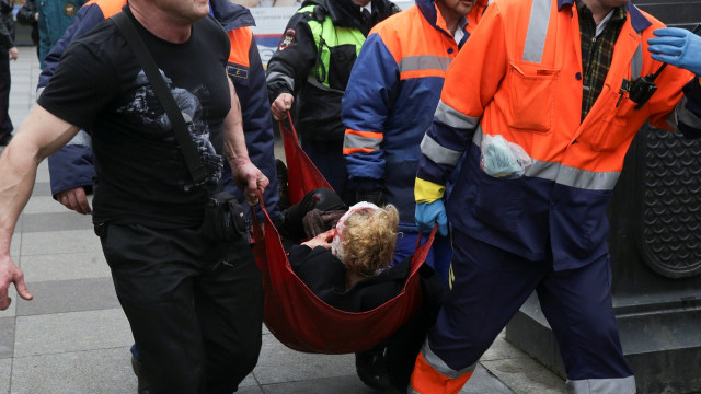 Ledakan di St. Petersburg, Russia (Foto: Anton Vaganov/Reuters)