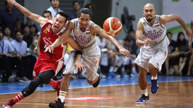 Laga ketat antara CLS vs Garuda. (Foto: IBL 2017)