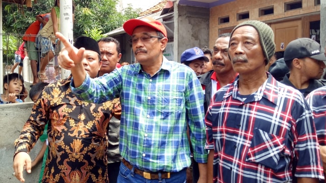 Djarot kunjungi  warga di Kelurahan Pulo Gebang. (Foto: Nadia Jovita Injilia Riso/kumparan)