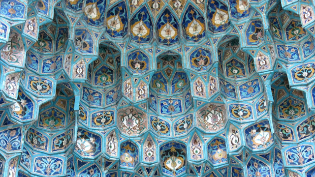 Interior Masjid Biru, St. Petersburg, Rusia (Foto: Wikimedia Commons)