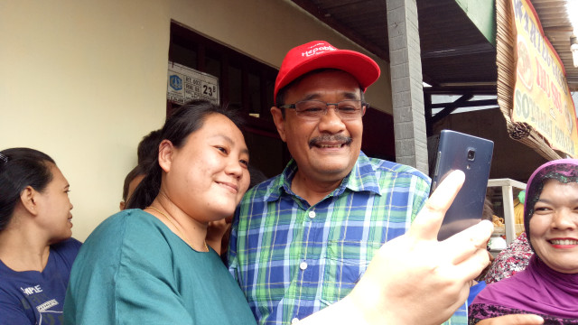 Djarot mengunjungi Kelurahan Pulo Gebang. (Foto: Nadia Jovita Injilia Riso/kumparan)