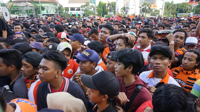 Pendukung Persija di Stadion Patriot, Kota Bekasi (Foto: Aditia Noviansyah/kumparan)