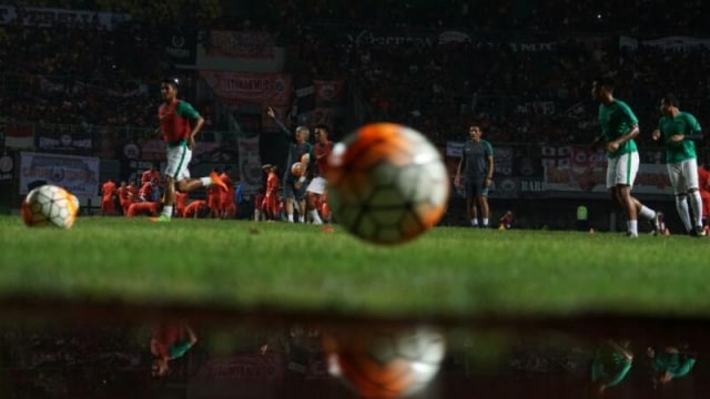 Uji tanding sepak bola pemain Persija. (Foto: Aditia Noviansyah/kumparan)