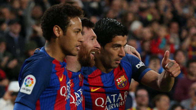 Trio MSN terlalu tangguh untuk Sevilla. (Foto: Albert Gea/Reuters)