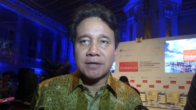 Deputi Gubernur Senior BI Mirza Adityaswara. (Foto: Nicha Muslimawati/kumparan)