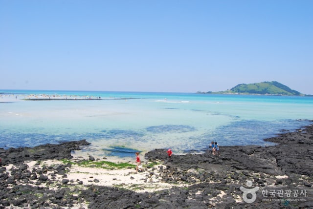 3 Pantai Korea Ini Wajib Kamu Kunjungi Saat Musim Panas (1)