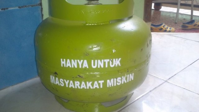 Sablon Gas Elpiji Hanya untuk Masyarakat Miskin (Foto: Facebook/ Tia Setianingsih)