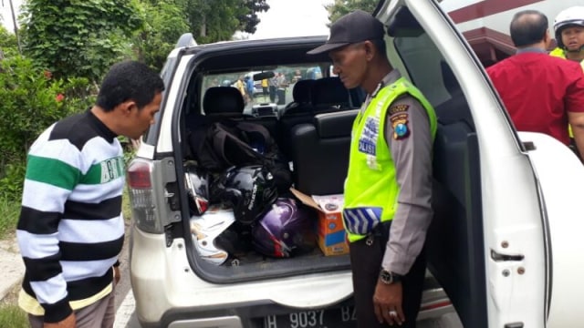 Mobil pelaku penembakan di Tuban (Foto: Istimewa)