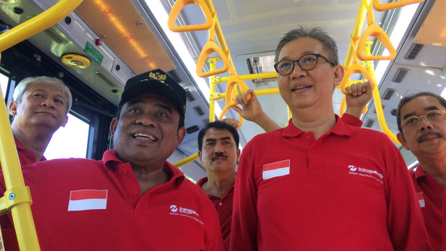 Sumarsono dan Dirut TransJakarta Budi Kaliwono (Foto: Iqra Ardini/kumparan)