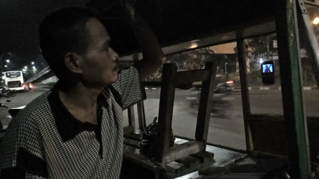 Saksi Penyanderaan Ibu-ibu di Anggkot. (Foto: David Pratama/kumparan)