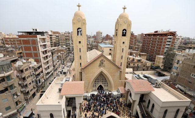 Gereja yang terkena ledakan bom di Mesir. (Foto: REUTERS/Mohamed Abd El Ghany)