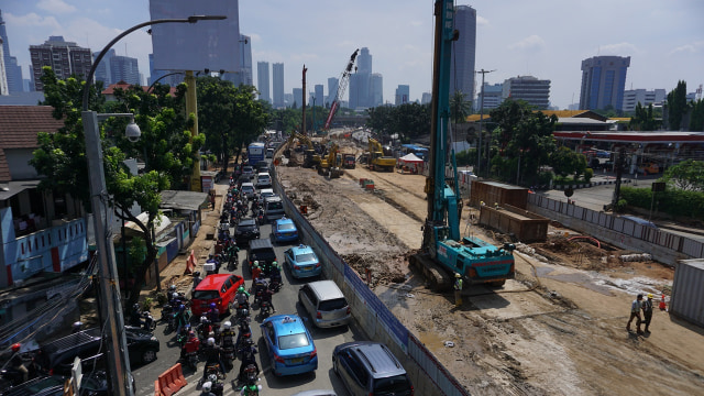 Pembangunan Underpass Mampang (Foto: Aditia Noviansyah/kumparan )