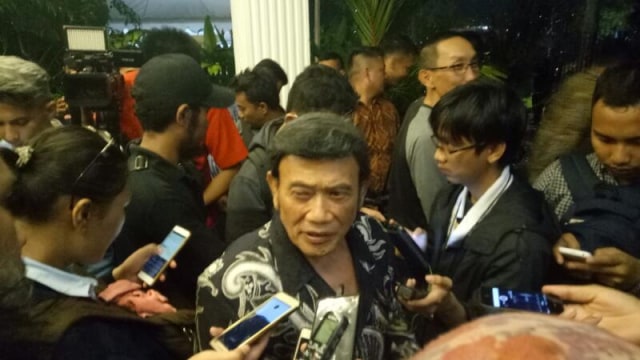 Rhoma Irama mengunjungi rumah Prabowo Subianto (Foto: Akbar Ramadhan/kumparan)