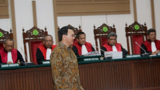 Sidang penodaan agama Ahok  (Foto: Miftahulhayat/Antara)