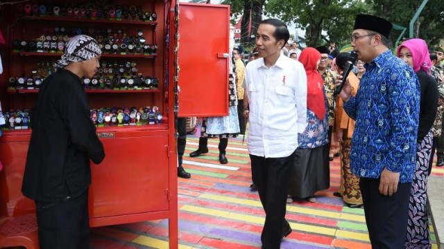 Jokowi dan Ridwan Kamil di Teras Cihampelas (Foto: Dok. Biro Pers, Media, dan Informasi Sekretariat Presiden)