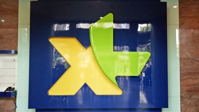 Logo XL Axiata. Foto: Muhammad Fikrie/kumparan