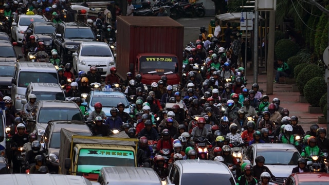 Macet di Kawasan Pancoran Jakarta (Foto: Aditia Noviansyah/kumparan)