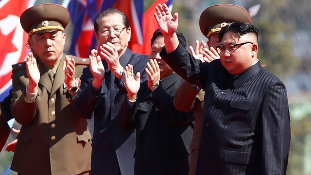 Kim Jong Un di peresmian Jalan Ryomyong (Foto: Damir Sagolj/Reuters)